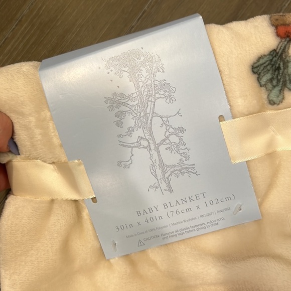 NWT! Winnie The Pooh & Friends Vegetable Garden Baby Blanket - Picture 5 of 6